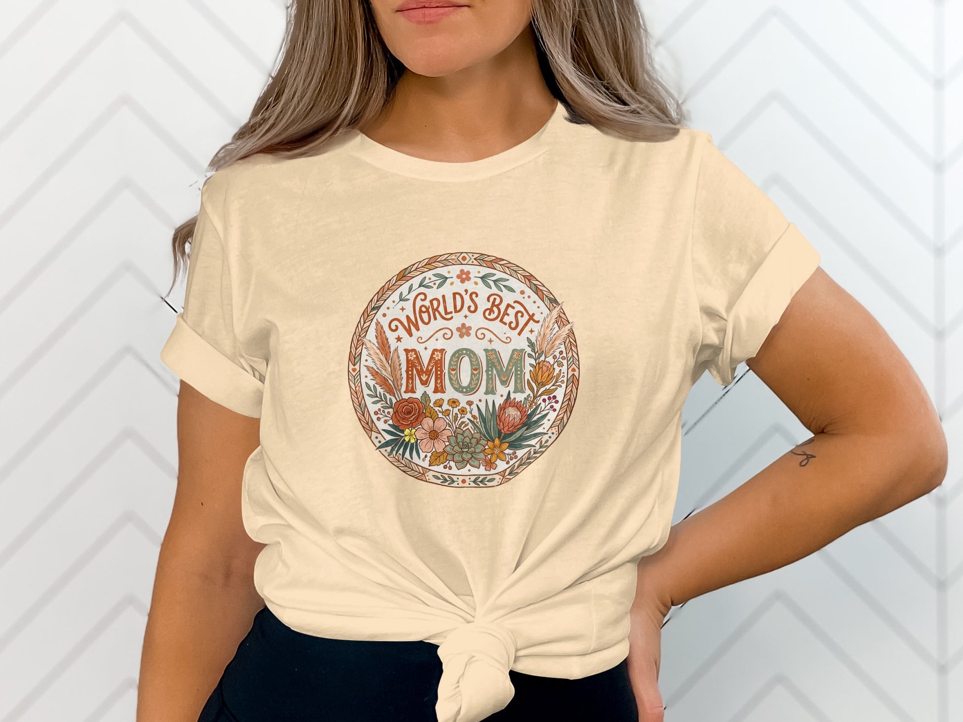 Cream boho mom t-shirt with soft floral design, breathable cotton fabric and relaxed fit, ideal gift for mum.